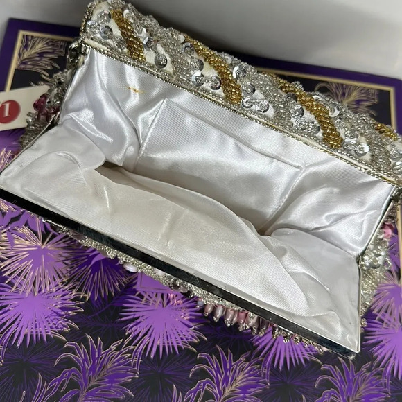 Vintage Beaded Bag - Picture 9 of 9